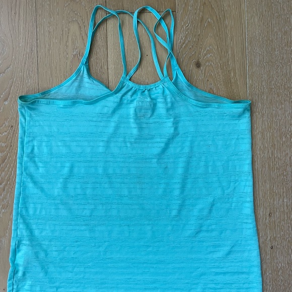 Nike activewear tank top - Picture 3 of 3